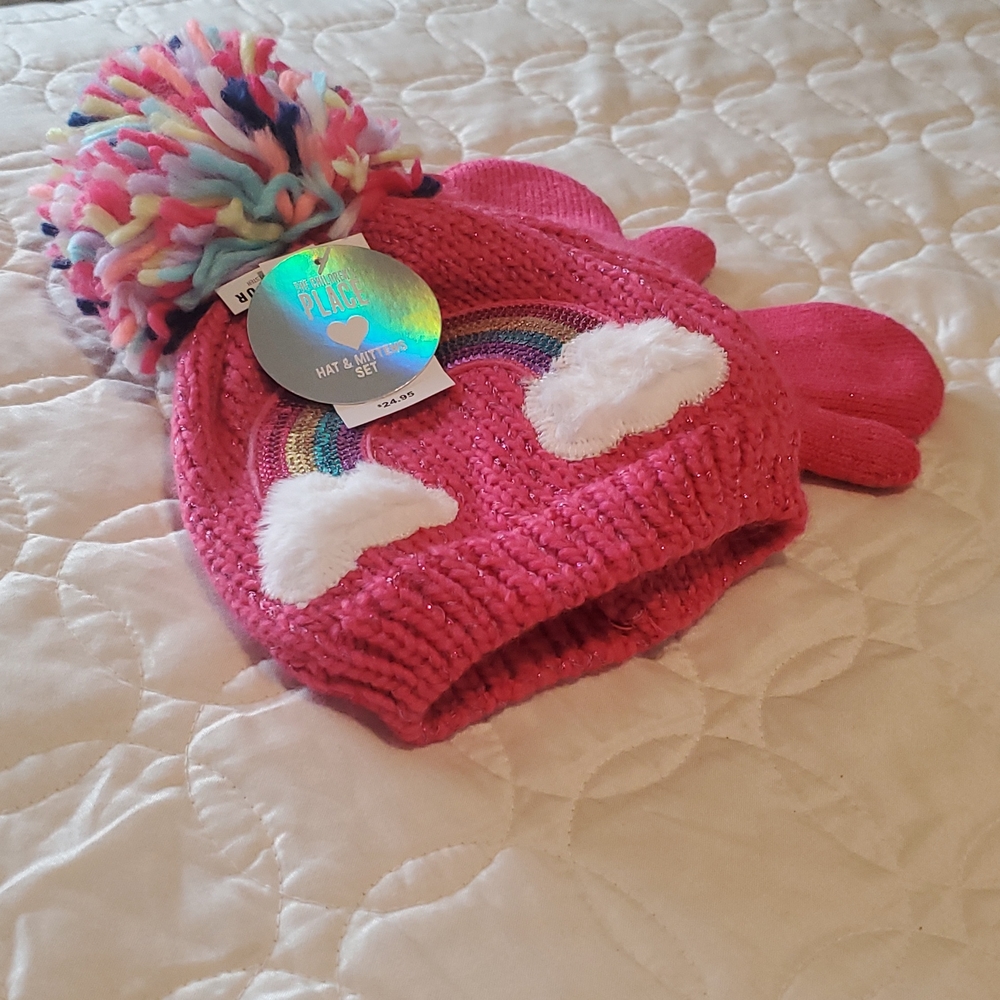 NWT Hat (beanie) with Mittens Set